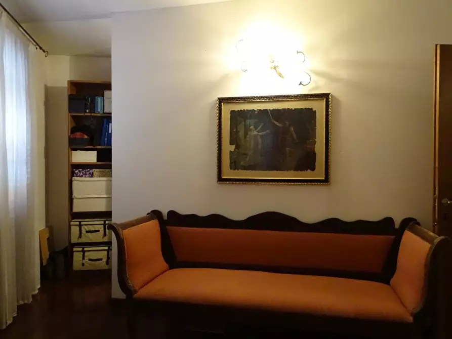 Immagine 37 di Casa indipendente in vendita  a Empoli