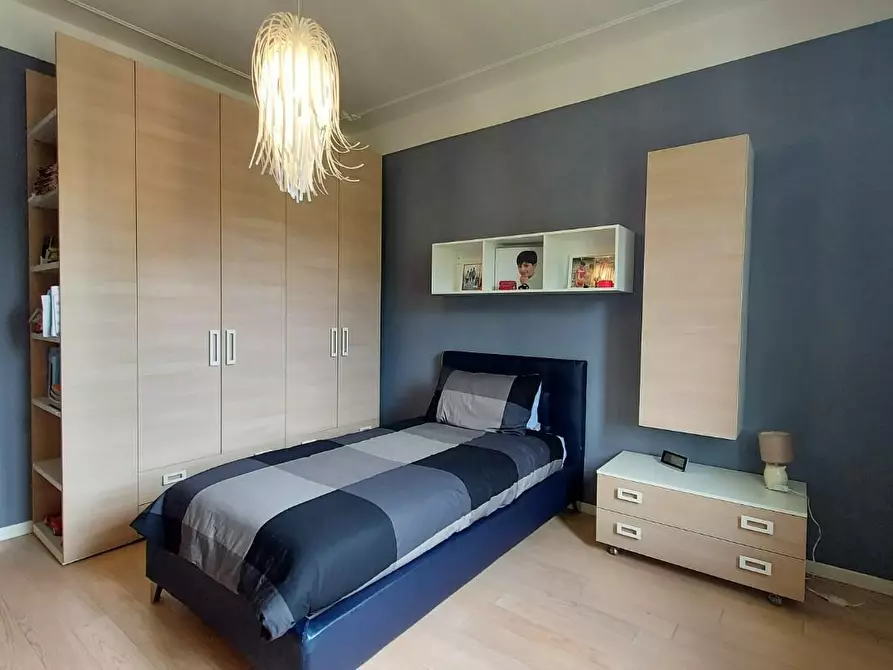 Immagine 18 di Villa in vendita  a Lucca