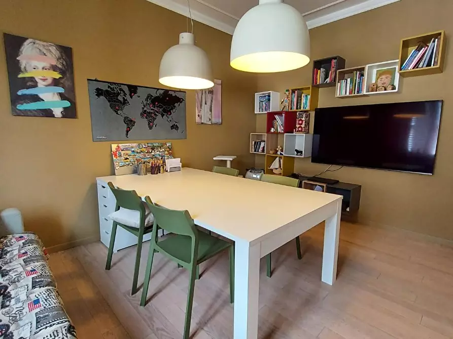 Immagine 12 di Villa in vendita  a Lucca