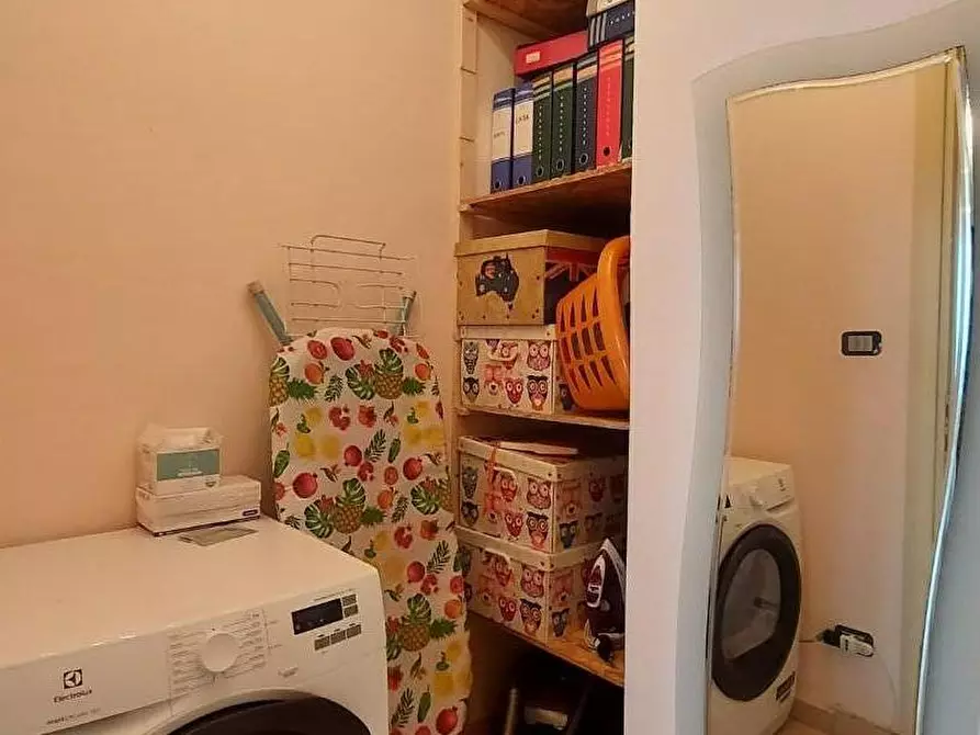 Immagine 17 di Villa in vendita  a Lucca