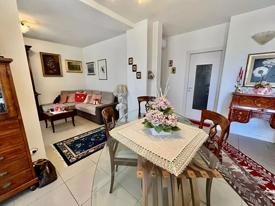 Immagine 8 di Appartamento in vendita  a Pontedera