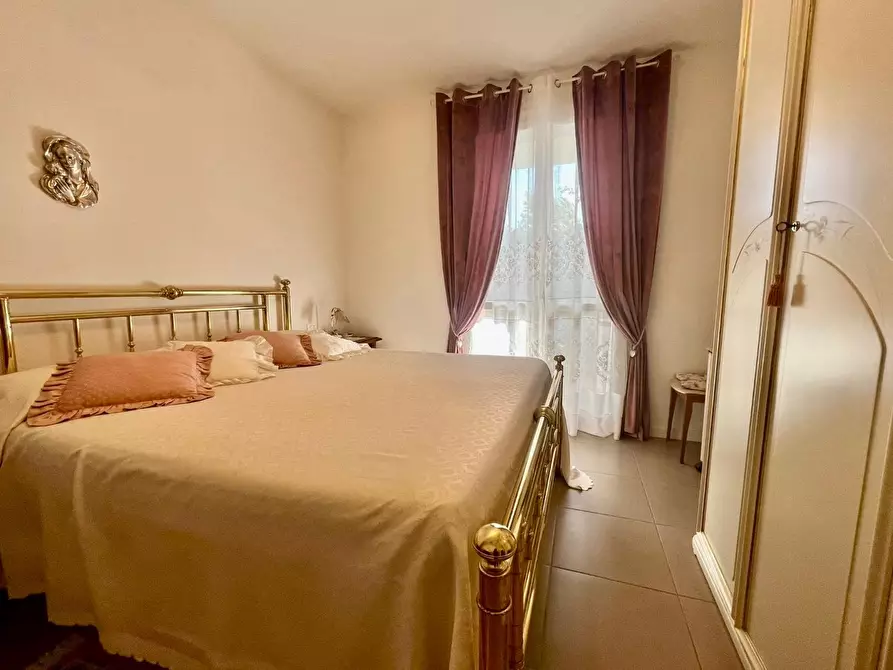 Immagine 19 di Appartamento in vendita  a Pontedera