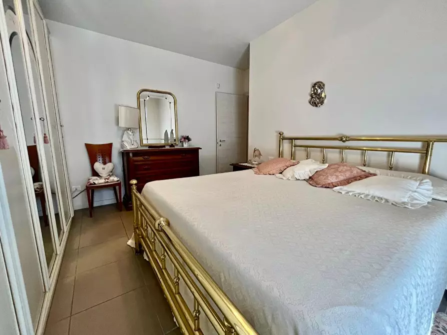 Immagine 20 di Appartamento in vendita  a Pontedera