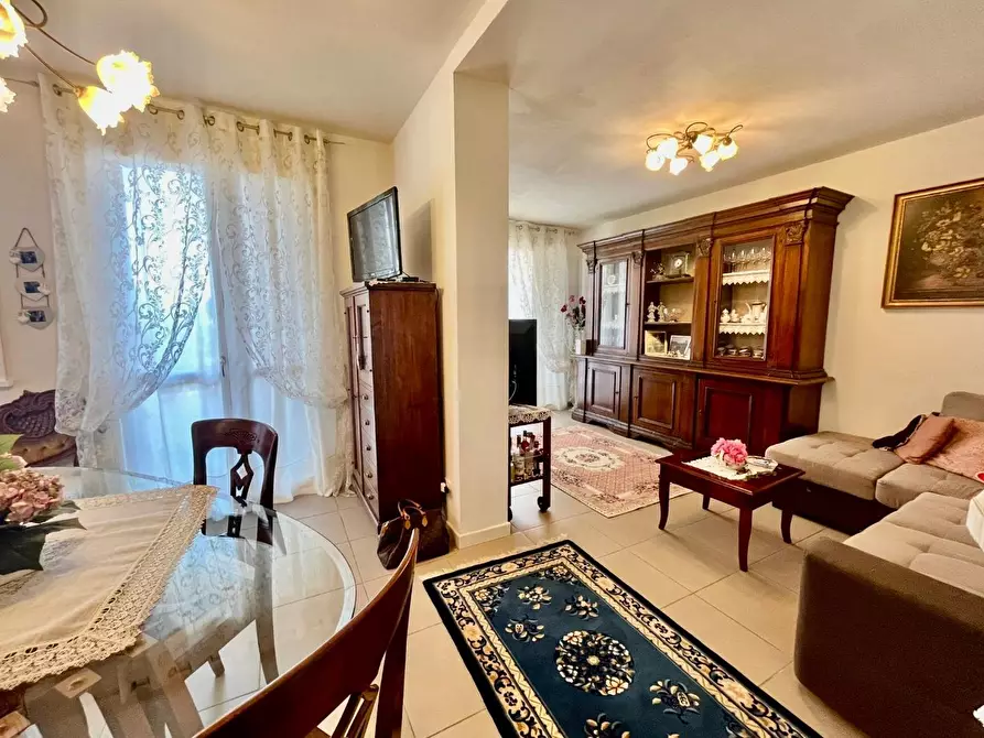 Immagine 17 di Appartamento in vendita  a Pontedera