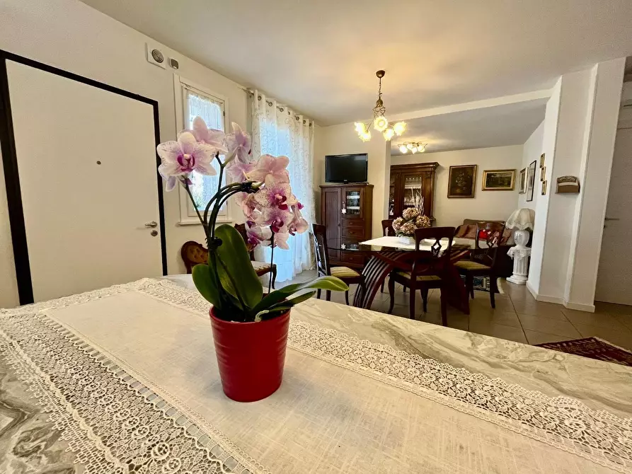 Immagine 9 di Appartamento in vendita  a Pontedera