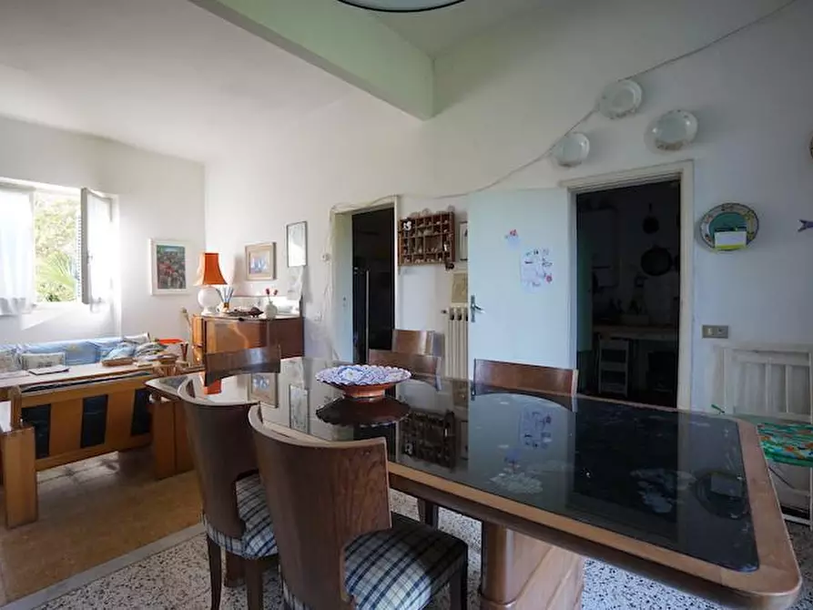 Immagine 6 di Casa indipendente in vendita  a Massa