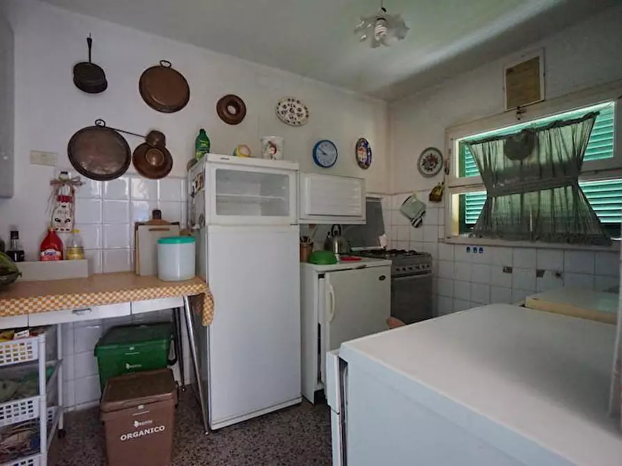 Immagine 7 di Casa indipendente in vendita  a Massa