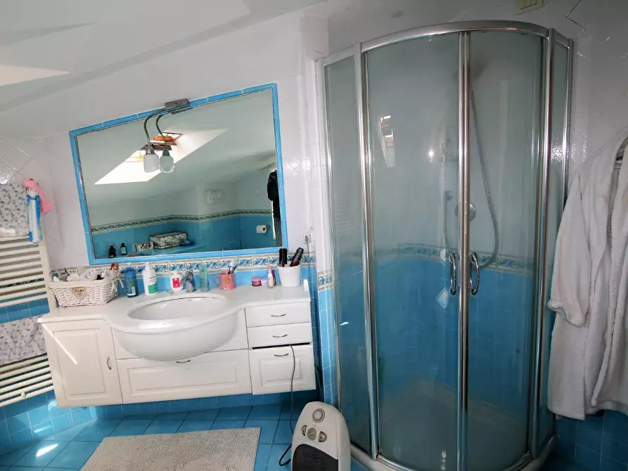 Immagine 13 di Appartamento in vendita  a Carrara