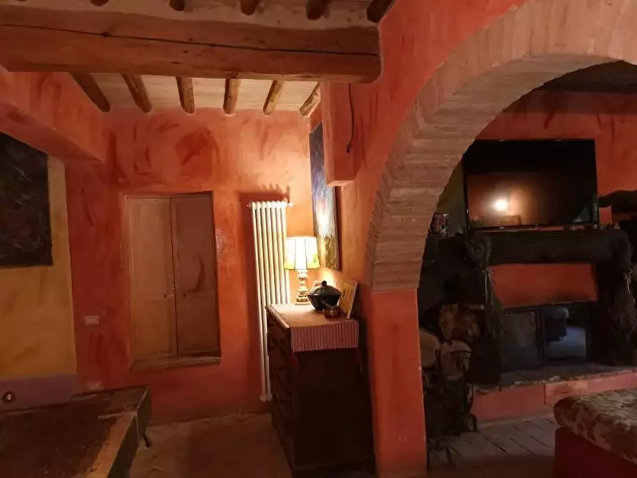 Immagine 29 di Casa colonica in vendita  a San Gimignano