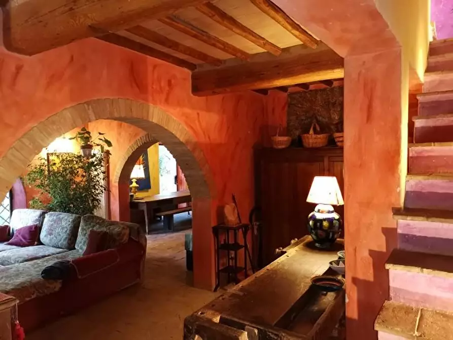 Immagine 34 di Casa colonica in vendita  a San Gimignano