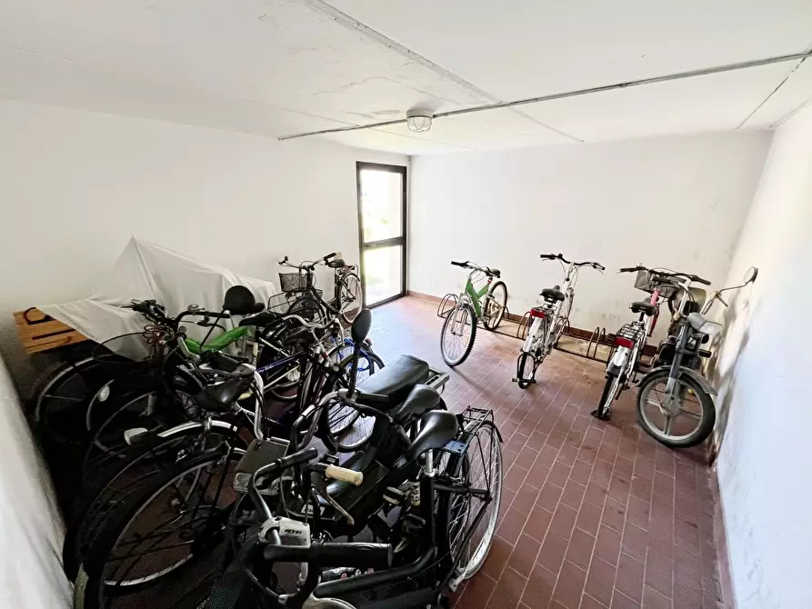 Immagine 19 di Appartamento in vendita  a Pisa