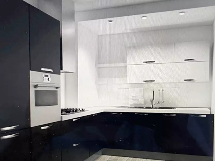 Immagine 43 di Villa in vendita  a Massa