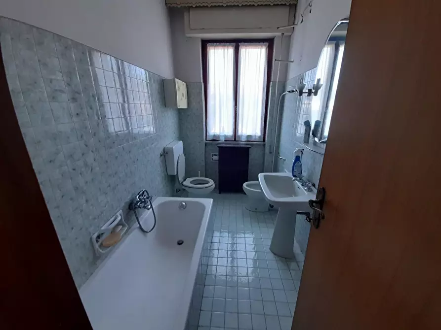 Immagine 19 di Villa in vendita  a Carrara