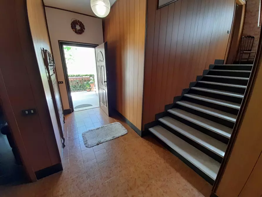 Immagine 7 di Villa in vendita  a Carrara