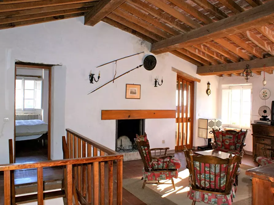 Immagine 23 di Rustico / casale in vendita  a Lucca
