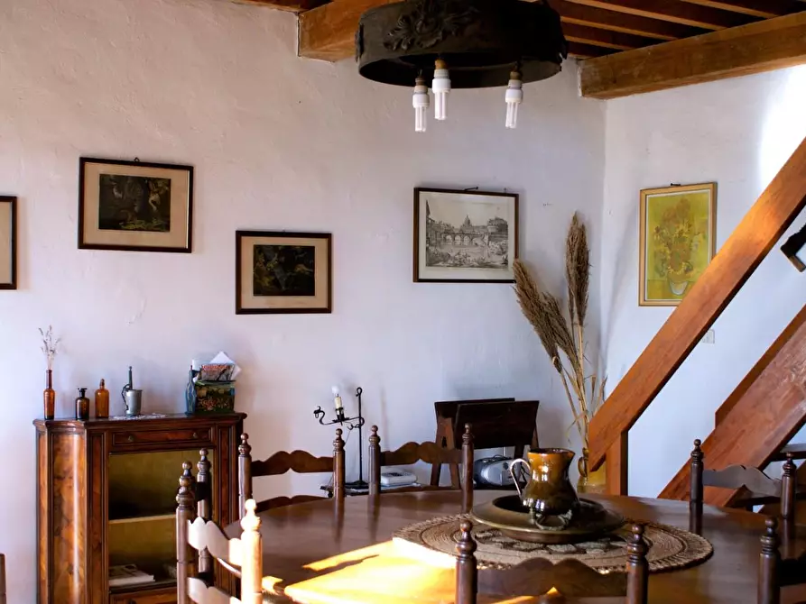 Immagine 27 di Rustico / casale in vendita  a Lucca