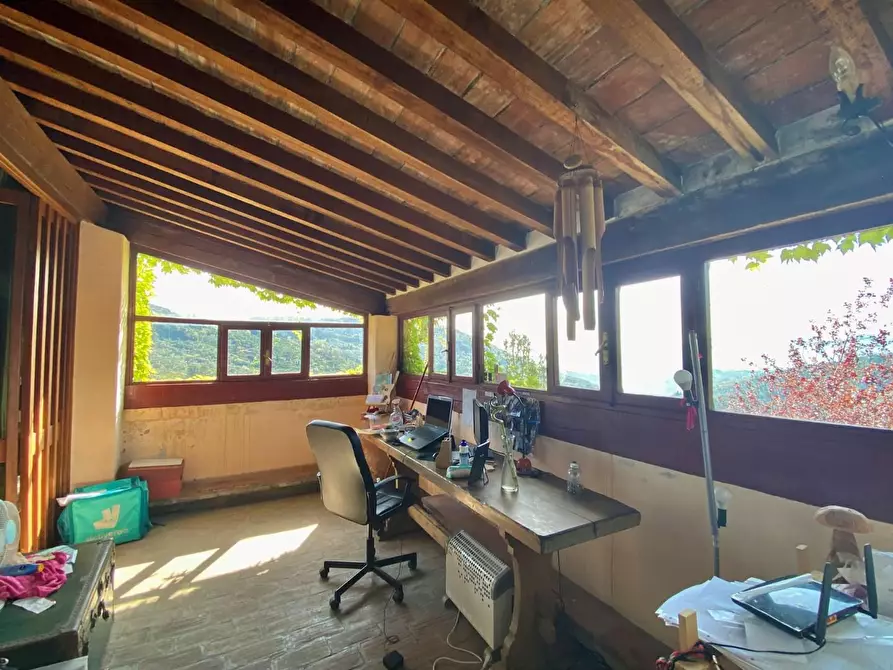 Immagine 7 di Rustico / casale in vendita  a Lucca