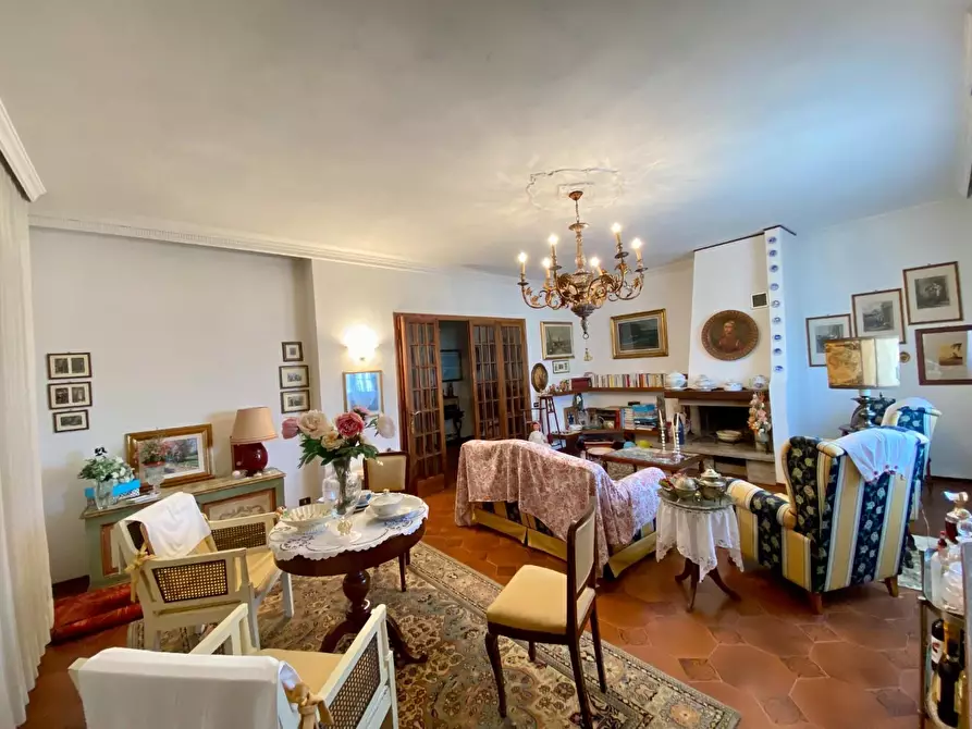 Immagine 6 di Casa bifamiliare in vendita  a Capannori