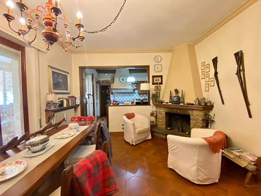 Immagine 9 di Casa bifamiliare in vendita  a Capannori