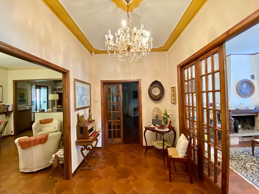 Immagine 5 di Casa bifamiliare in vendita  a Capannori