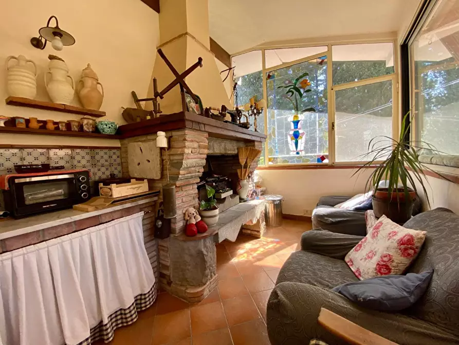 Immagine 4 di Casa bifamiliare in vendita  a Capannori