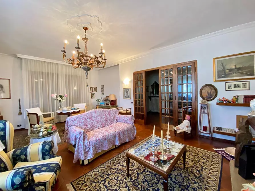 Immagine 28 di Casa bifamiliare in vendita  a Capannori