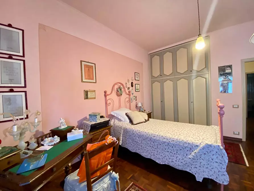 Immagine 41 di Casa bifamiliare in vendita  a Capannori