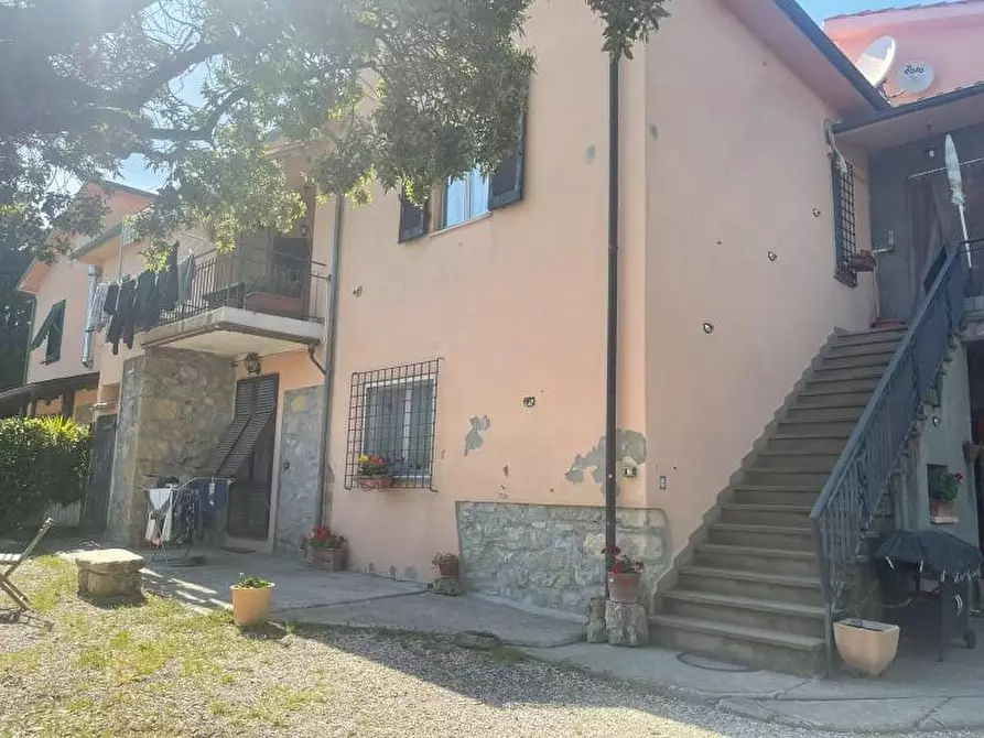 Immagine 1 di Casa bifamiliare in vendita  a Rosignano Marittimo