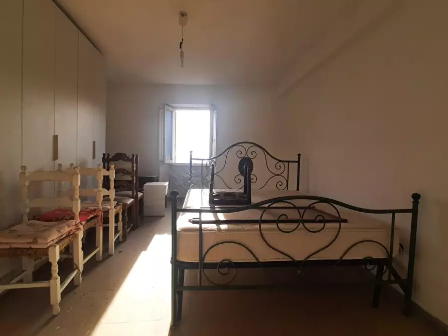 Immagine 10 di Casa semindipendente in vendita  a Massa