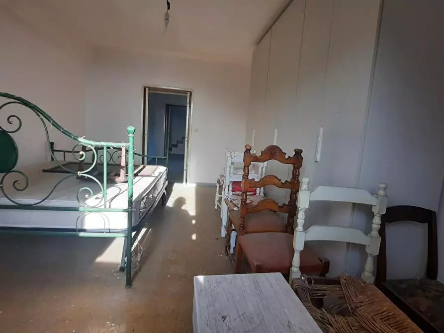 Immagine 11 di Casa semindipendente in vendita  a Massa