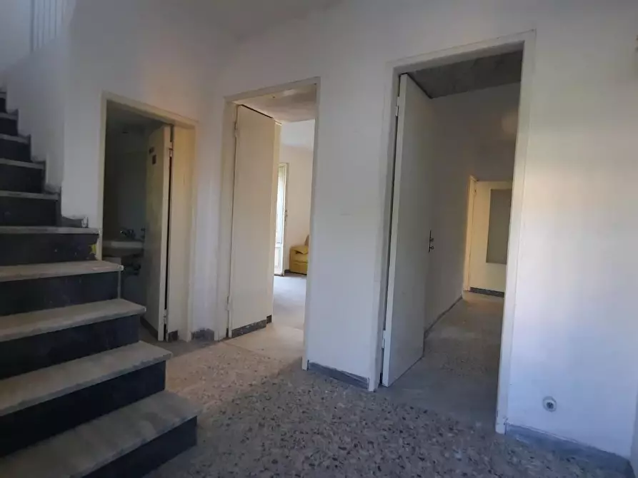 Immagine 7 di Casa semindipendente in vendita  a Massa