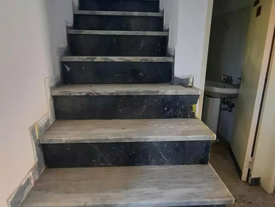 Immagine 6 di Casa semindipendente in vendita  a Massa