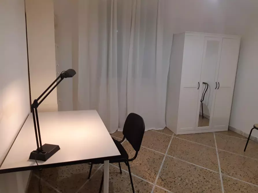 Immagine 5 di Appartamento in affitto  a Pisa