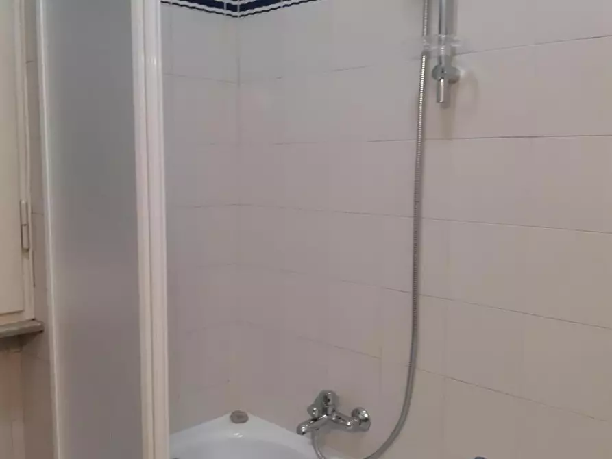 Immagine 17 di Appartamento in affitto  a Pisa