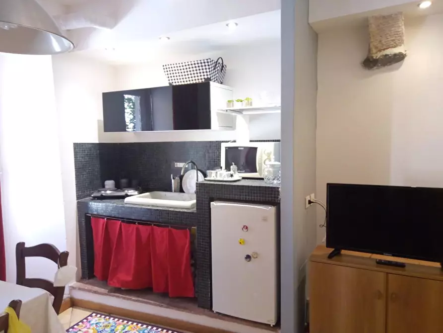 Immagine 7 di Appartamento in vendita  a Carrara