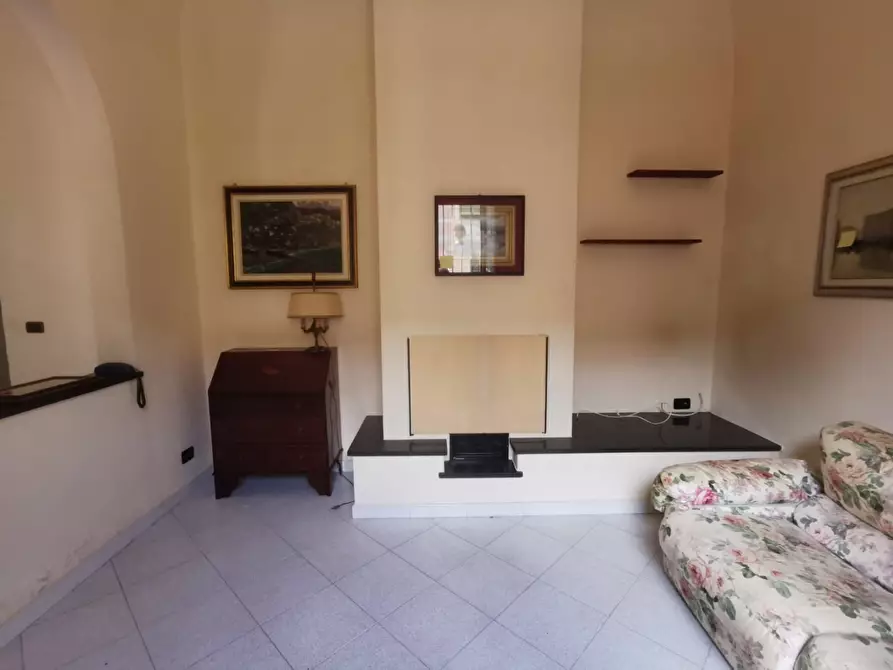 Immagine 1 di Villa in vendita  a San Giuliano Terme