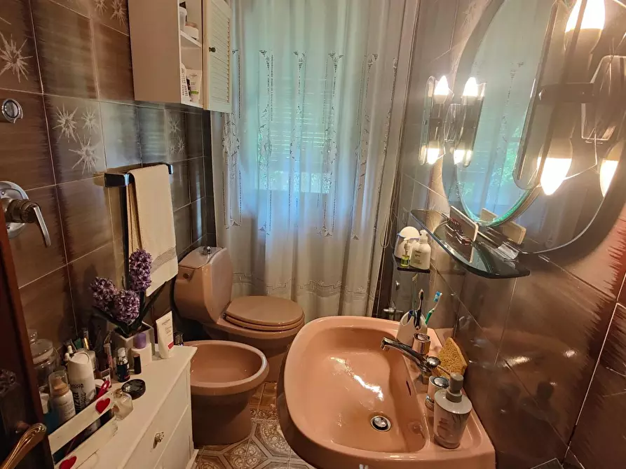 Immagine 26 di Villa in vendita  a Carrara