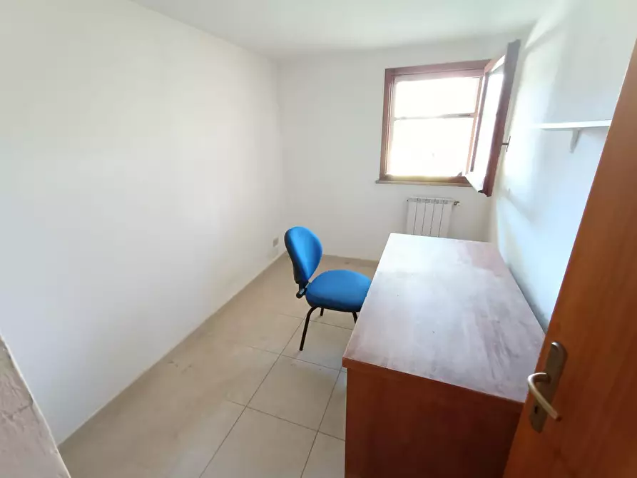 Immagine 5 di Appartamento in vendita  a Pisa