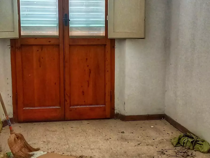 Immagine 13 di Palazzo in vendita  a Montaione