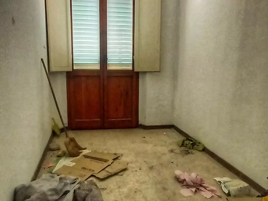 Immagine 14 di Palazzo in vendita  a Montaione