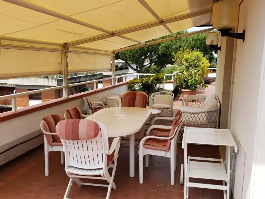 Immagine 23 di Mansarda in affitto  a Massa