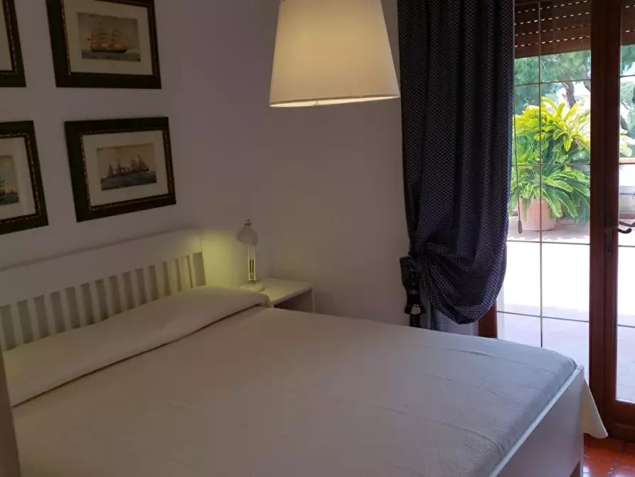 Immagine 9 di Mansarda in affitto  a Massa