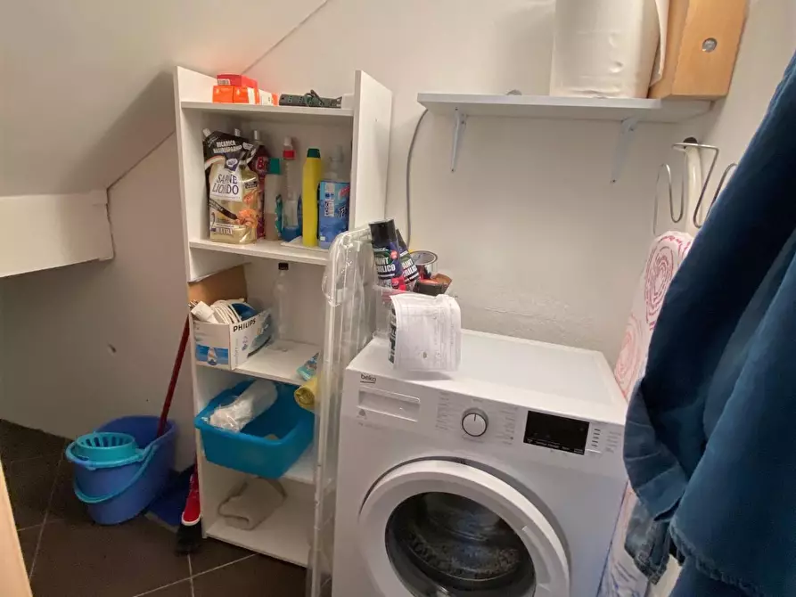 Immagine 16 di Casa semindipendente in affitto  a Lucca