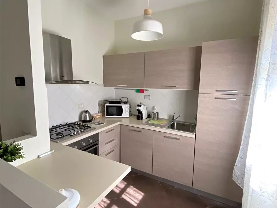 Immagine 6 di Casa semindipendente in affitto  a Lucca