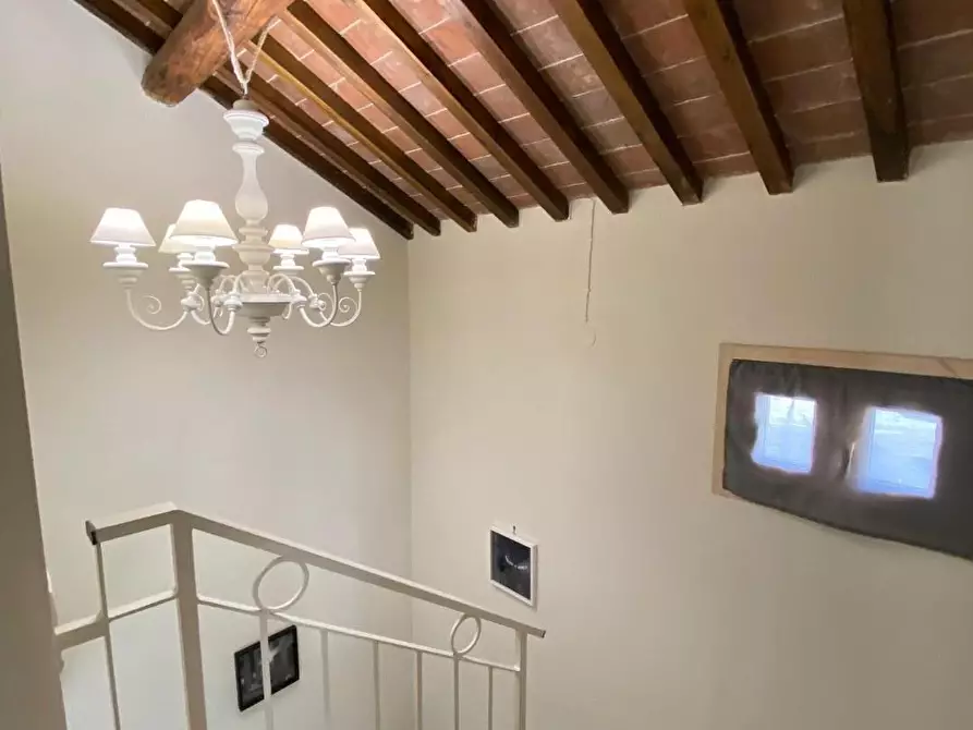 Immagine 8 di Casa semindipendente in affitto  a Lucca