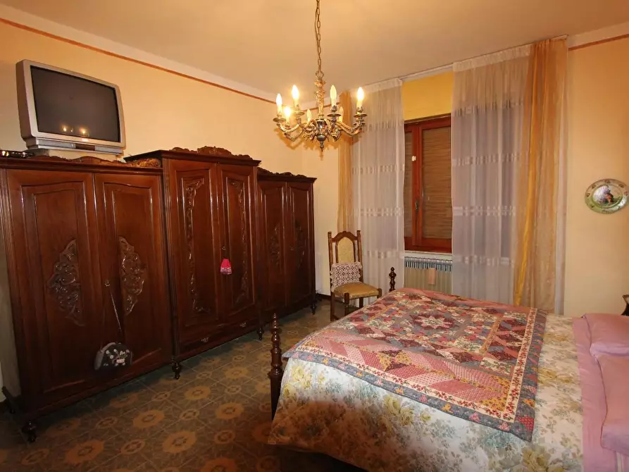 Immagine 40 di Villa in vendita  a Bolano