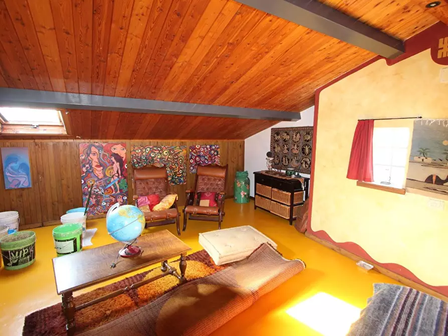 Immagine 32 di Villa in vendita  a Bolano