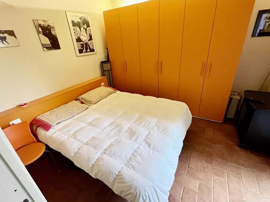 Immagine 40 di Villa in vendita  a Cascina