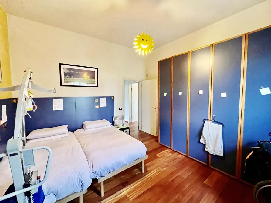 Immagine 14 di Villa in vendita  a Cascina