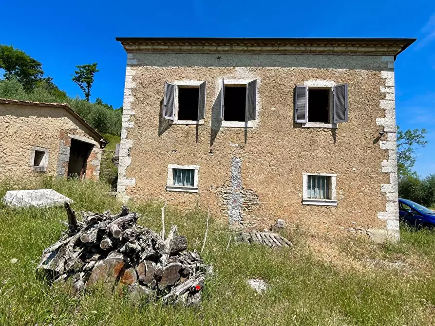 Immagine 10 di Casa colonica in vendita  a Rapolano Terme